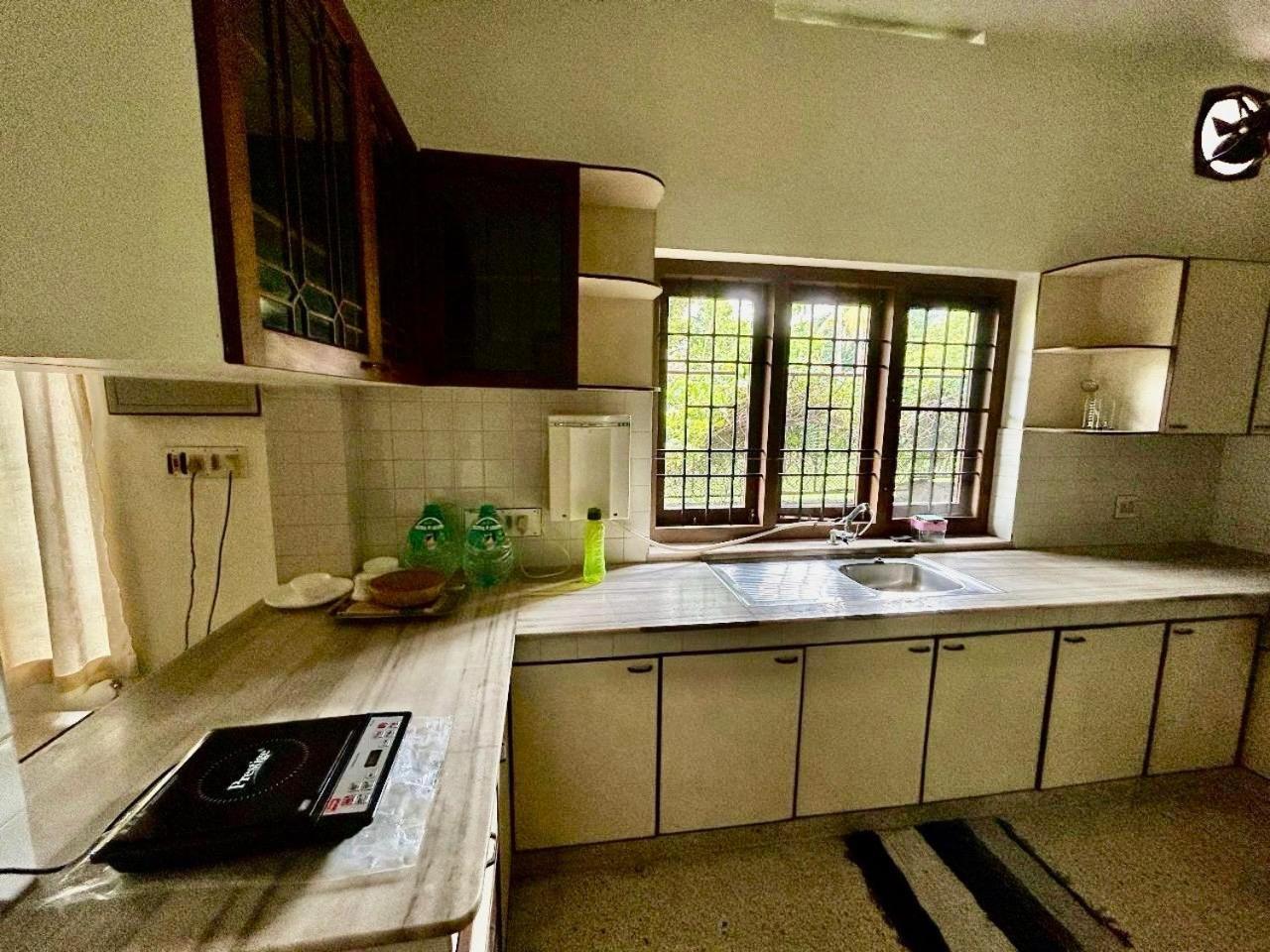 Mango Tree Villa Kochi Екстериор снимка